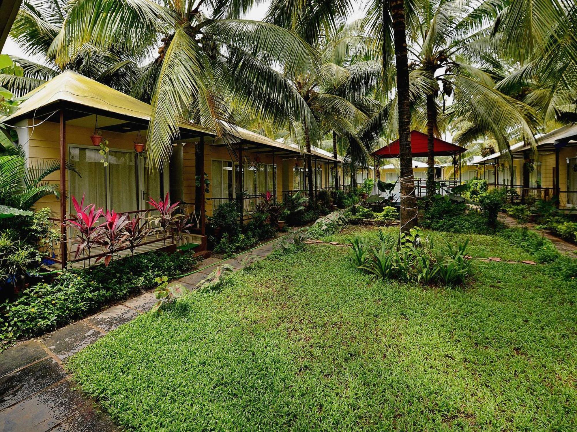 Collection O Retreat Morjim Resort Exteriör bild